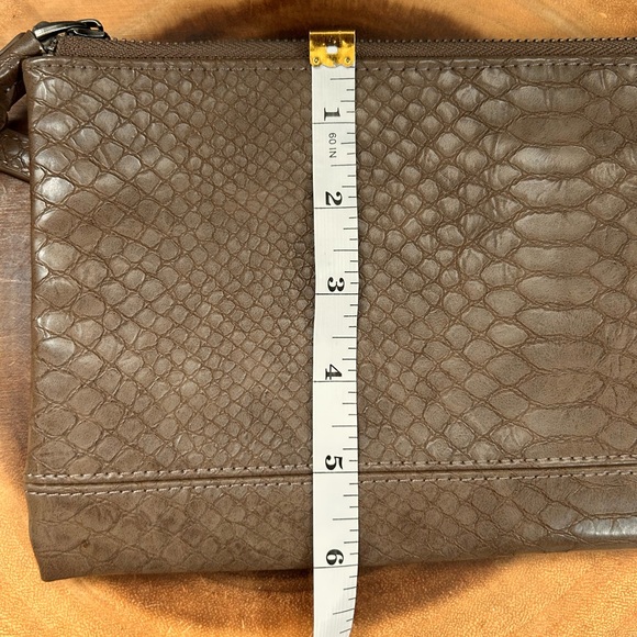 Joy Susan Tina Python Vegan Leather Zip Around Wristlet Clutch 10” x 6” NWOT. - Picture 15 of 16